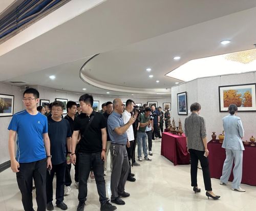 克拉瑪依首場城市研學(xué)推介暨文化藝術(shù)交流活動落地喀什 跨域?qū)υ捈ぐl(fā)城市活力